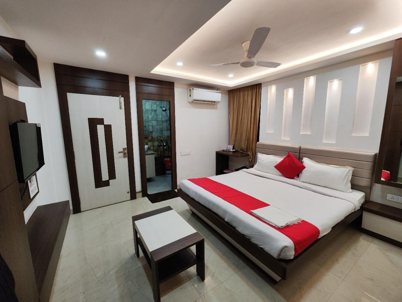 דאוגהאר Hotel Rudraksha Inn מראה חיצוני תמונה