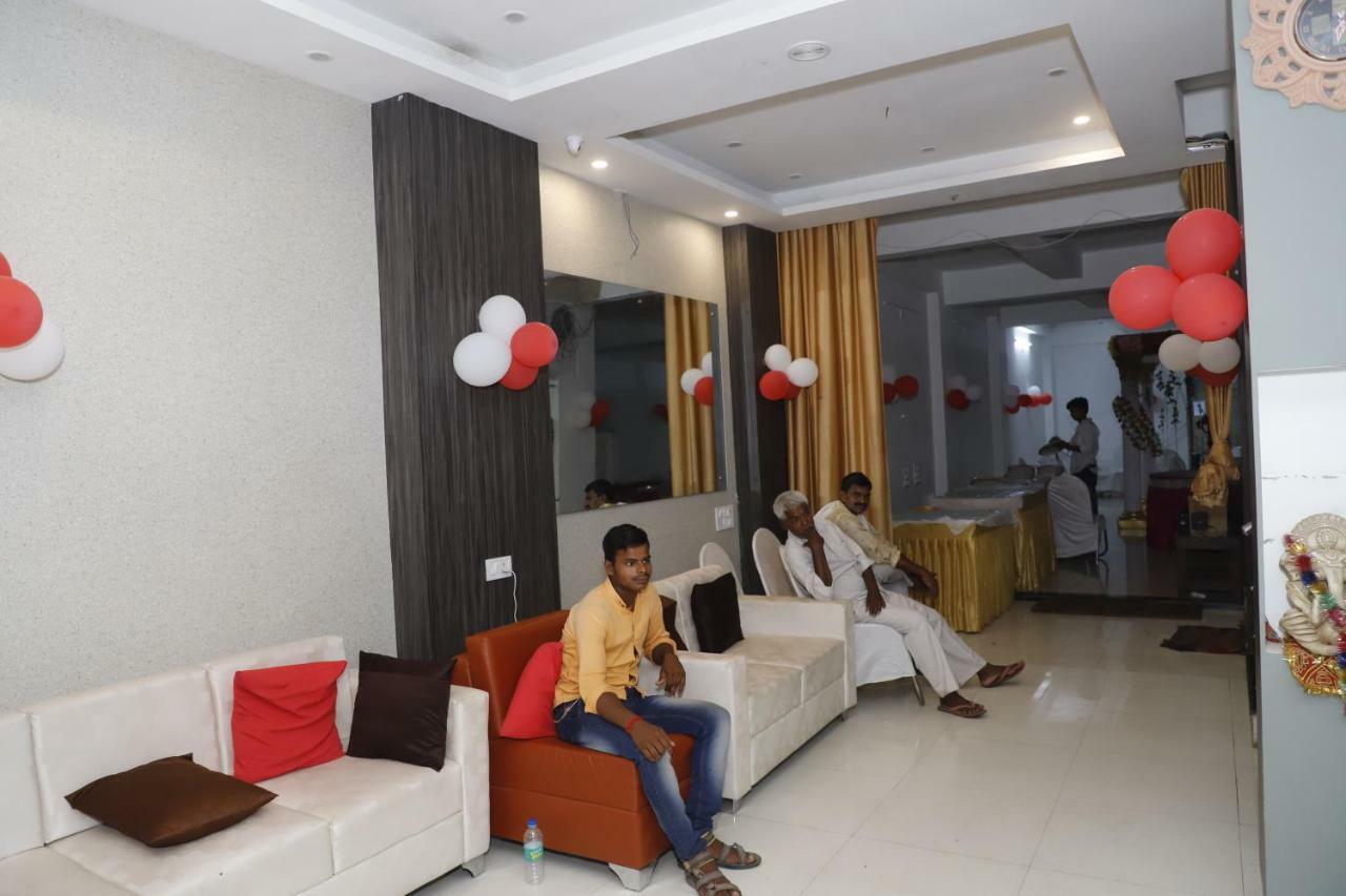 דאוגהאר Hotel Rudraksha Inn מראה חיצוני תמונה